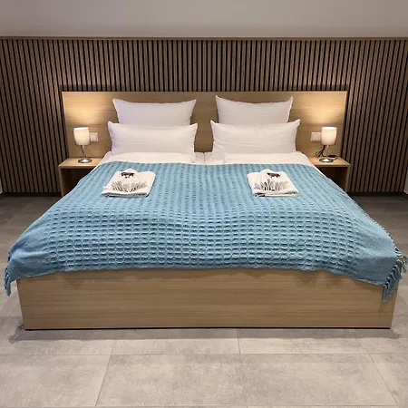 Gaestehaus Falken Хехинген